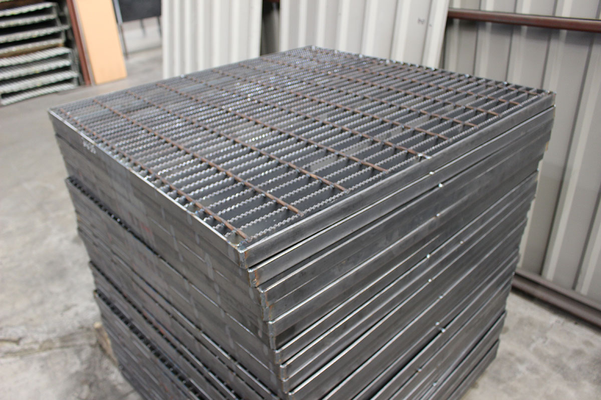 Stainless Steel Welded Bar Grating Fabrication