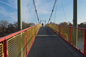 pedestrian grating bridge