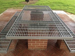 Bar-grating-with-banding